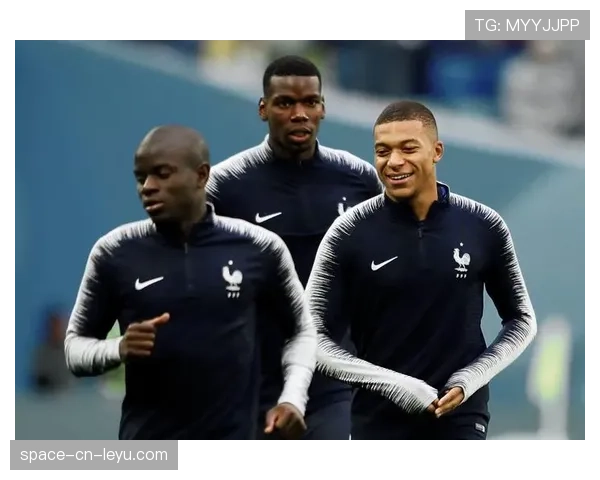 法国克莱枫丹国家足球学院启动“2030计划”,扩大女足青训规模 法国克莱枫丹国家足球学院启动“2030计划”,扩大女足青训规模